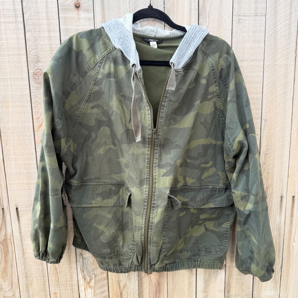 Supplies Large Camo Hooded Utility Jacket Streetwear Grunge Skater Y2K Retro
